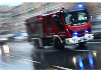 Sfollate una decina di persone per esondazione corso d'acqua