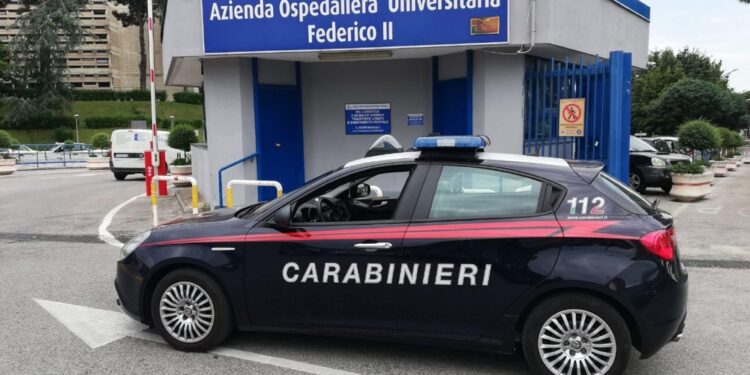 Vittima un 62enne: violenze dopo diniego all'ingresso dell'auto