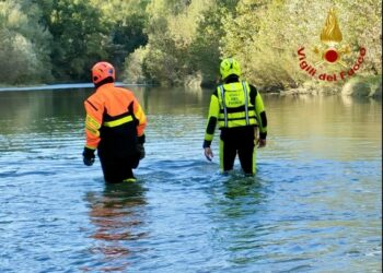 Da 144 ore vigili del fuoco e volontari li cercano nel Pisano