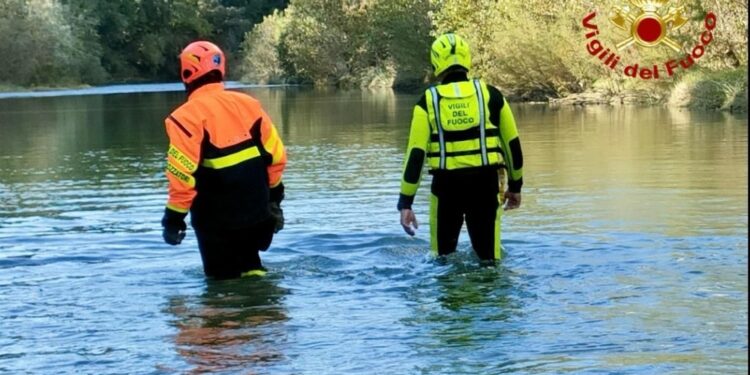 Da 144 ore vigili del fuoco e volontari li cercano nel Pisano