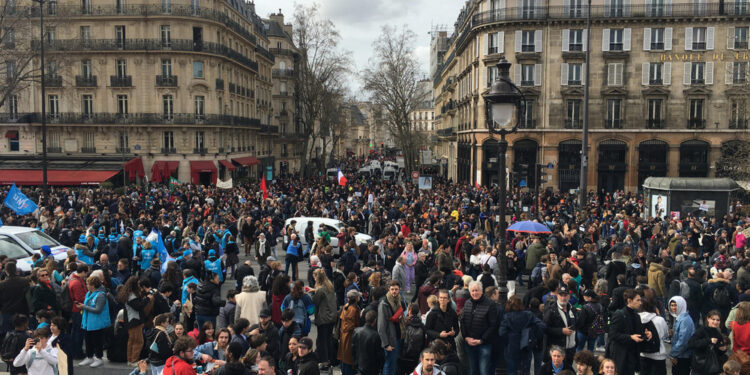 Indetta dai principali sindacati con studenti ed ecologisti