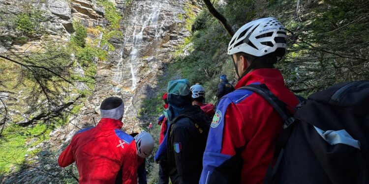 La vittima è una turista tedesca che stava attraversando le Alpi