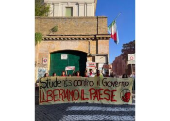 'Contro progetto Autonomia e manganelli in piazza'