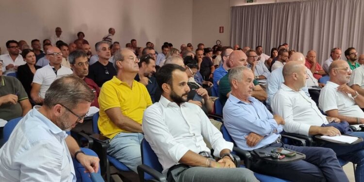 Tappa a Oristano del tour della Regione con i sindaci