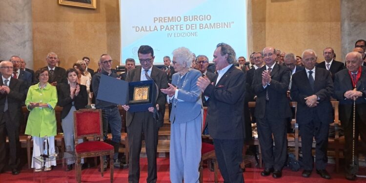 Alla senatrice a vita il premio Burgio 'Dalla parte dei bambini0