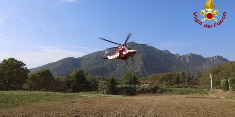 Operano due elicotteri e due Canadair