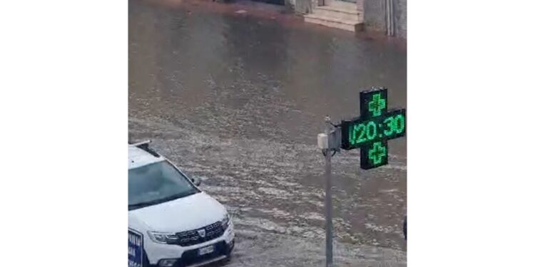 Strade come fiumi per 10 minuti