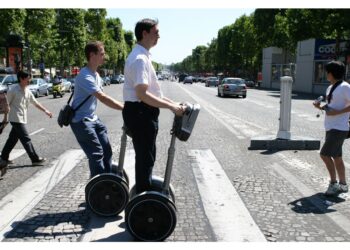 Il messaggio del prefetto dopo la morte di un ciclista in città