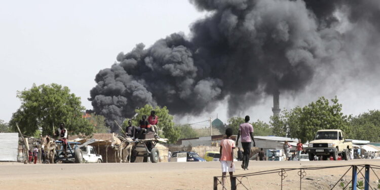 L'area bombardata è vicina ad un campo delle forze paramilitari