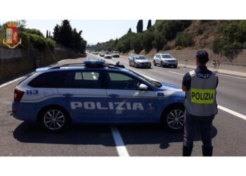 Polstrada lo scopre con controllo di routine in area di servizio