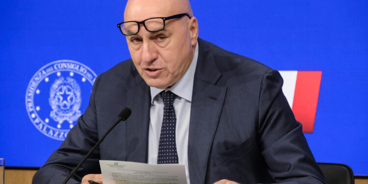 Il ministro della Difesa