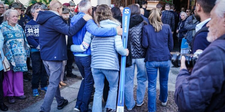 Abodi e Rauti in chiesa con vertici dell'Esercito