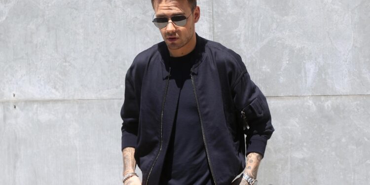 Liam James Payne caduto dal terzo piano di un hotel