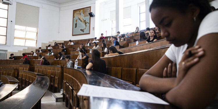 'Ed eliminazione test accesso a Medicina non aiuta'