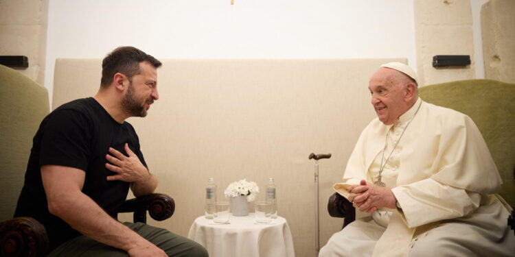 Terzo incontro tra Francesco e il presidente ucraino