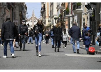 Sul posto agenti della Polizia Locale