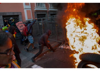 'Atti terroristici' per il governo. Proteste di piazza a Quito