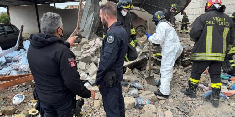 Ancora in corso i sopralluoghi degli artificieri