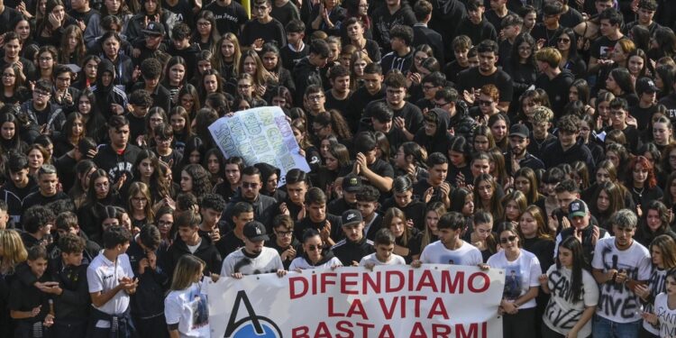 A "Porta a Porta" i familiari di Santo