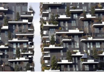 Oggi sono dieci anni dalla nascita a Milano del Bosco Verticale