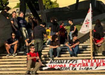 Replica a striscione: 'pensavo a bufera