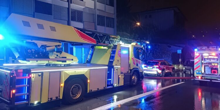 L'intervento a Vacallo nell'immagine del Centro Soccorso Cantonale Pompieri 
Mendrisiotto