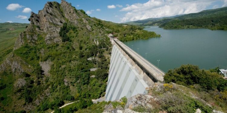 Governatore segue sviluppi vicenda occupazione diga