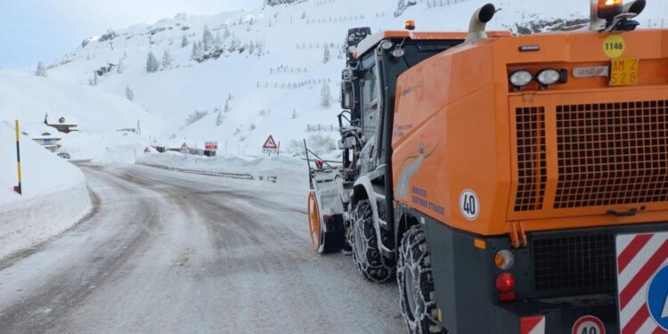 Limite delle nevicate a 600 metri e domenica traffico di rientro