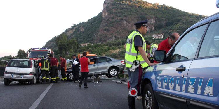 L'incidente sulla Palermo-Agrigento. Gravissimo uno in ospedale