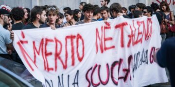 Studenti protestavano per modifica orario ricreazione