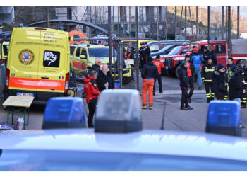 Trasferita in elicottero all'ospedale di Bergamo