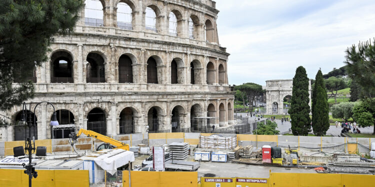 Verso completamento la stazione Colosseo-Fori e intera tratta T3