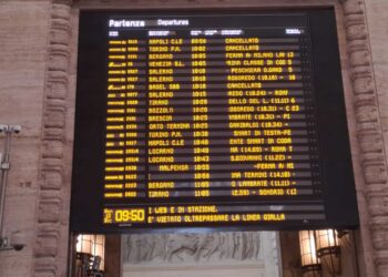 Ferma la linea 1 della Metro