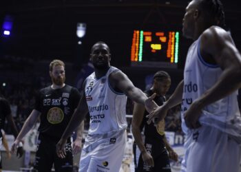 Pallacanestro Cantù contro Udine