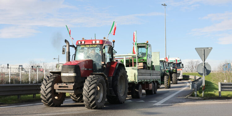 Protesta con corteo e presidio