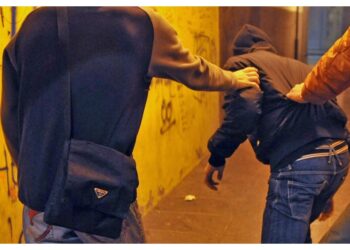 Gli indagati hanno tra 14 e 17 anni. "Prevaricatori violenti"