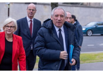 Bagarre in Assemblée Nationale dopo le parole del premier