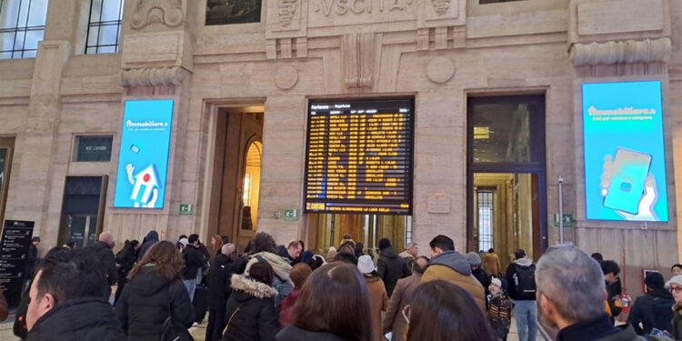 In Centrale al binario 15 l'attesa di partire dura da tre ore