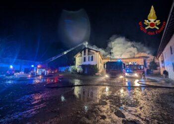 Tre famiglie costrette a lasciare la loro casa