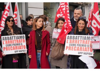 Sit-in degli addetti dell'Ufficio per il processo