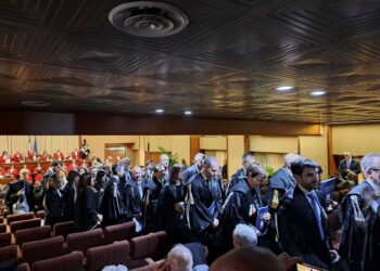 Protesta durante l'inaugurazione dell'anno giudiziario