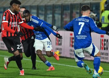 Strefezza in azione durante Como-Milan d'andata (foto Roberto Colombo)