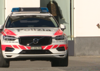 svizzera canton ticino macchina polizia