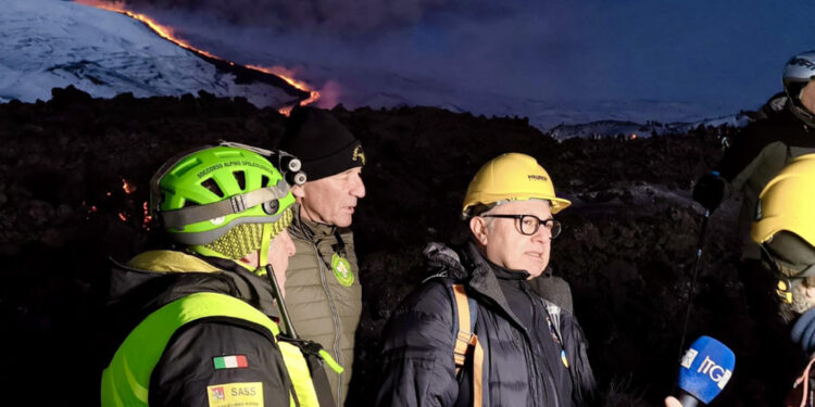 Cocina: 'pericoli non dall'eruzione ma dall'assalto al vulcano'