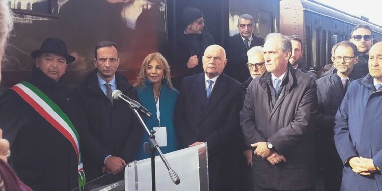 A stazione ferroviaria la partenza. Dipiazza