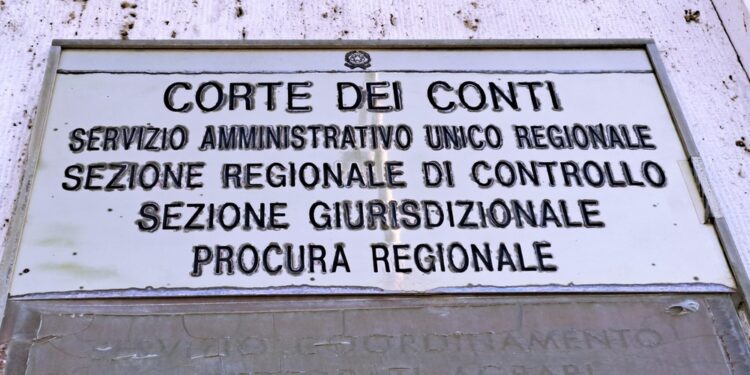 Corte dei Conti della Lombardia: 'deve risarcire 156mila euro'