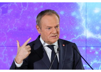 Tusk: 'Continueremo a sostenere Kiev come abbiamo fatto finora'