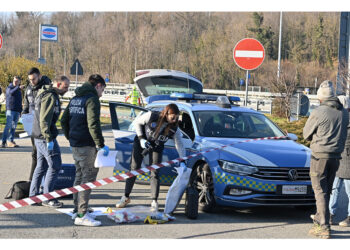 L'aggressore resta in ospedale