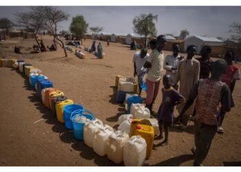 Difficoltà a Zamzam per gli scontri tra paramilitari ed esercito