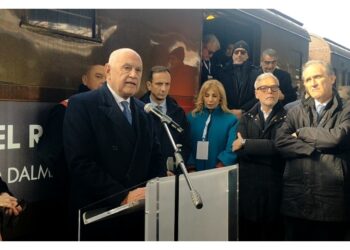 Ministro al Treno del Ricordo partito dalla stazione di Trieste